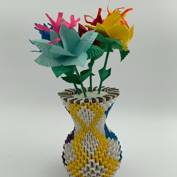 2018 Handmade Signed & Dated 3D Modular Origami Paper Flower Vase w/ Flowers - Picture 4 of 7